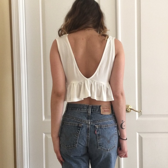 Deep V Neck Sleeveless Ruffle Crop Top - White - Picture 4 of 8